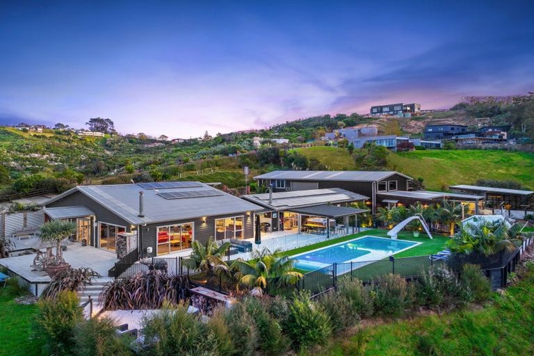 Photo of property in 189 Point View Drive, East Tamaki Heights, Auckland, 2016