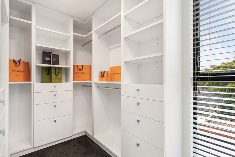 Photo of property in 79 Fendalton Road, Fendalton, Christchurch, 8014