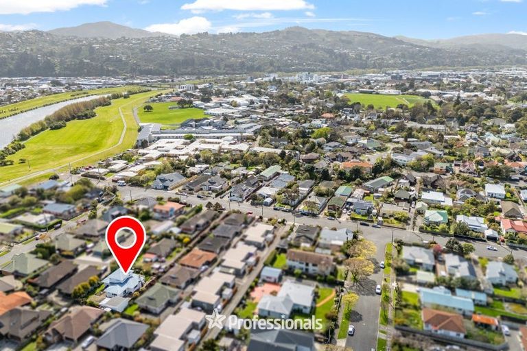 Photo of property in 13 Whites Line West, Woburn, Lower Hutt, 5010