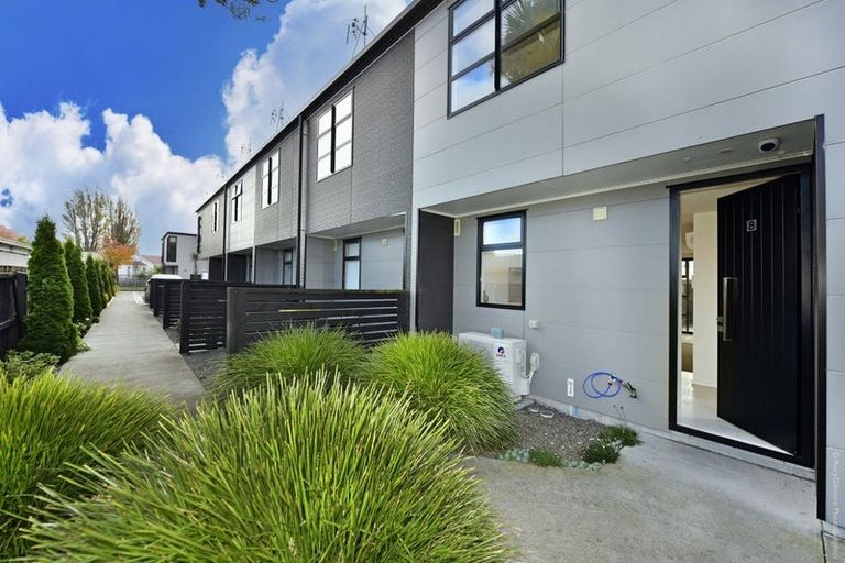 Photo of property in 8/68 Barbour Street, Waltham, Christchurch, 8011