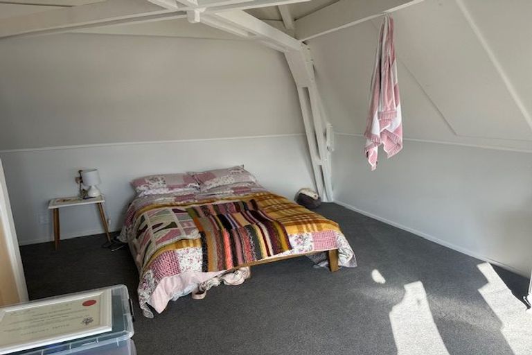 Photo of property in 87 Golf Road, Paraparaumu Beach, Paraparaumu, 5032