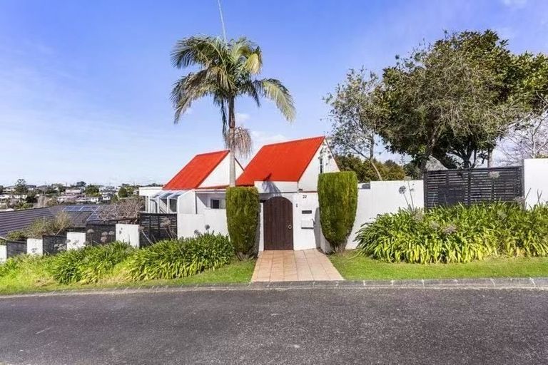 Photo of property in 22 Cairnbrae Court, Northcross, Auckland, 0632