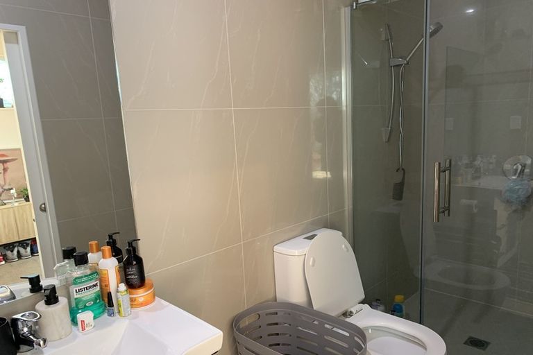 Photo of property in 4a Sherwood Avenue, Te Atatu South, Auckland, 0610