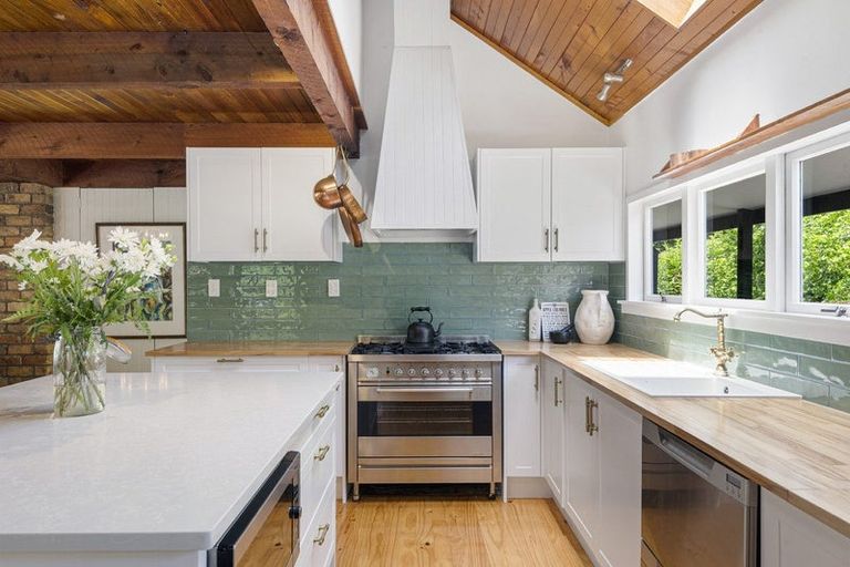 Photo of property in 186 Twilight Road, Clevedon, Papakura, 2582