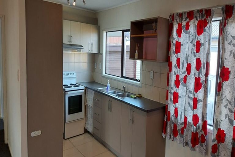 Photo of property in 2/25 Margaret Road, Papatoetoe, Auckland, 2025