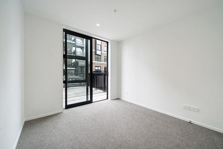 Photo of property in 106/5 Rauemi Way, Te Atatu South, Auckland, 0610