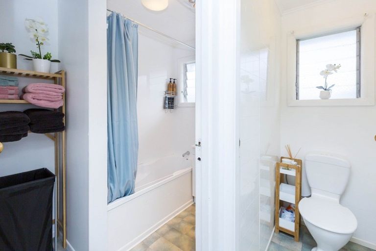 Photo of property in 1 Moehau Grove, Trentham, Upper Hutt, 5018