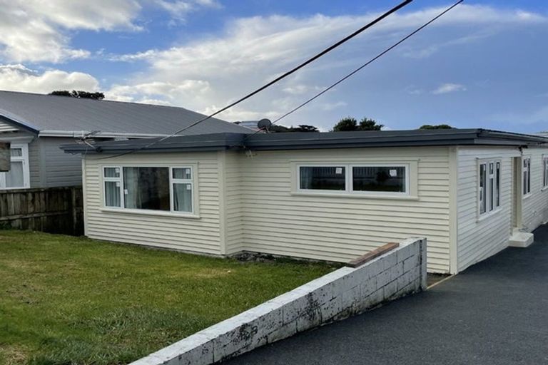 Photo of property in 239 Coutts Street, Rongotai, Wellington, 6022