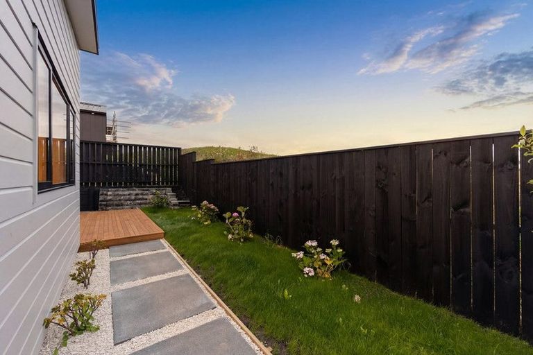 Photo of property in 80 Huanui Drive, Wainui, 0992