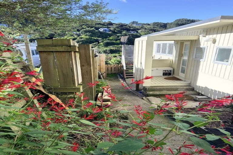 Photo of property in 73b Airlie Road, Plimmerton, Porirua, 5026
