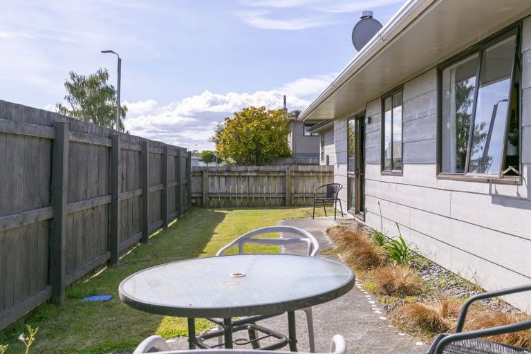 Photo of property in 2/23 Newberry Place, Richmond Heights, Taupo, 3330