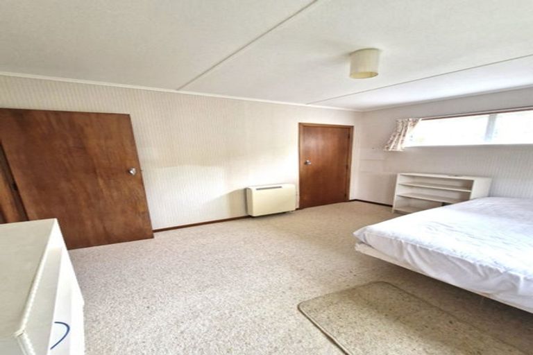 Photo of property in 15 Cook Street, Karori, Wellington, 6012