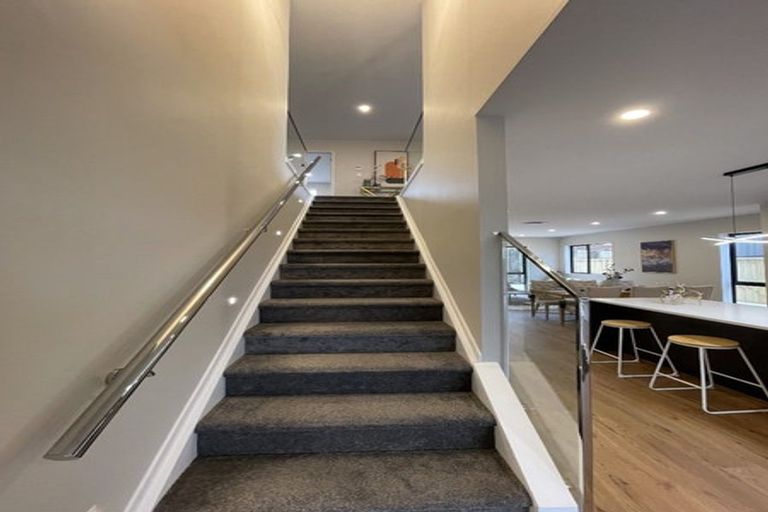 Photo of property in 34 Grand Ridge Avenue, Flat Bush, Auckland, 2019