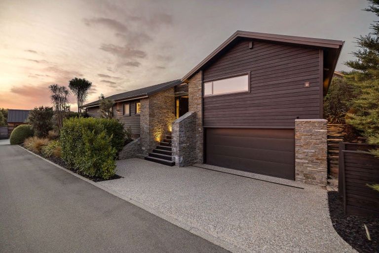 Photo of property in 6 Jacks Point Rise, Jacks Point, Queenstown, 9371