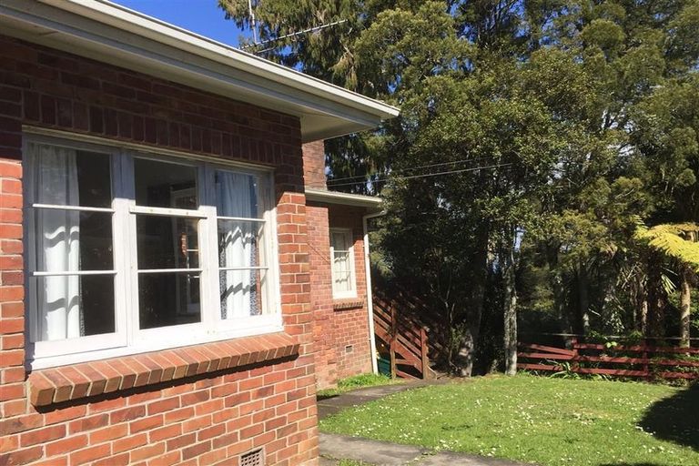 Photo of property in 20 Huia Road, Titirangi, Auckland, 0604