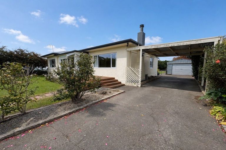 Photo of property in 1414 Woodstock Avenue, Mayfair, Hastings, 4122