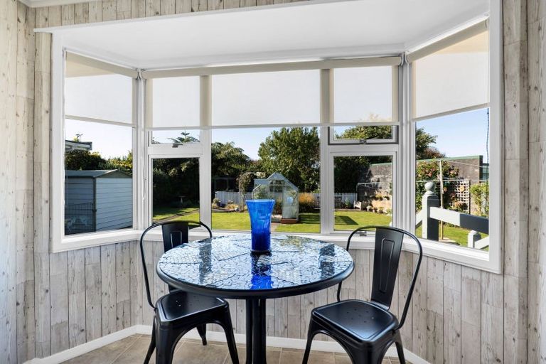 Photo of property in 2 Turuturu Road, Hawera, 4610