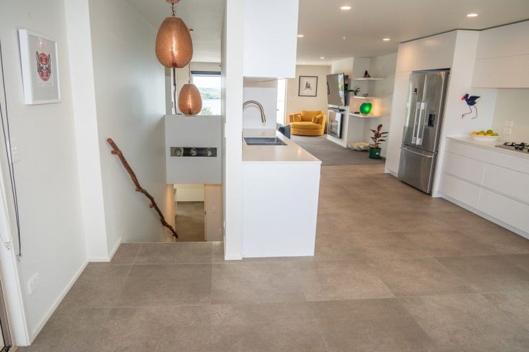 Photo of property in 16 Rangikapiti Road, Coopers Beach, 0420