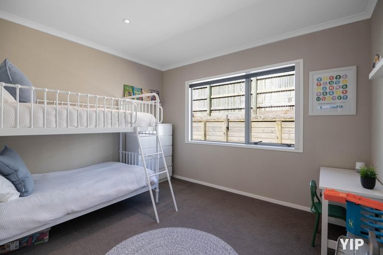 Photo of property in 21 Bickerton Rise, Churton Park, Wellington, 6037