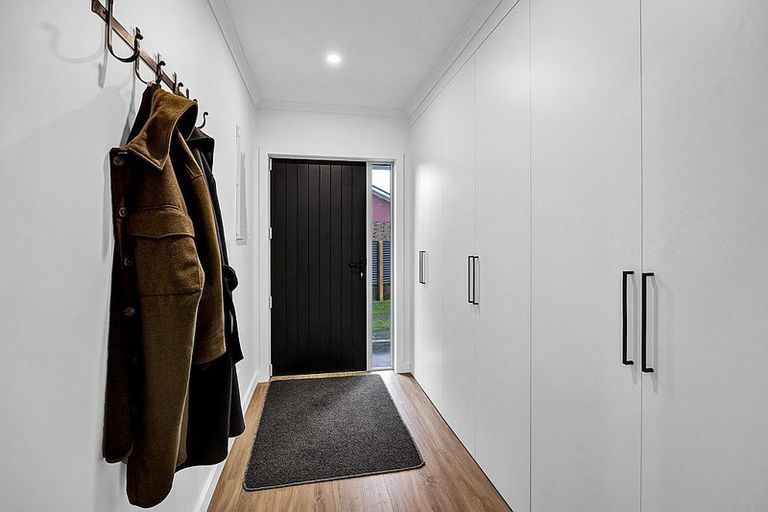 Photo of property in 2 Puriri Street, Hawera, 4610