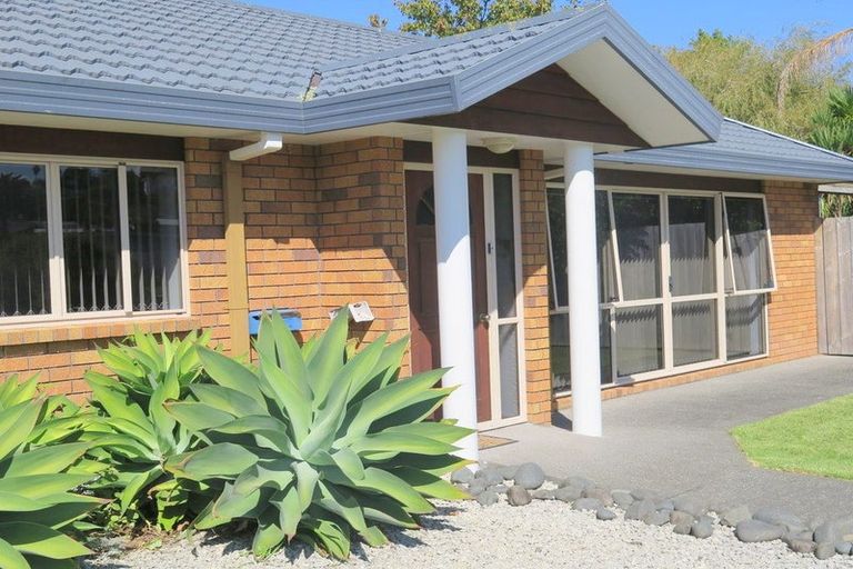 Photo of property in 24 Tait Street, Te Kamo, Whangarei, 0112