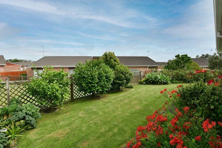 Photo of property in 26 The Grove, Red Beach, 0932