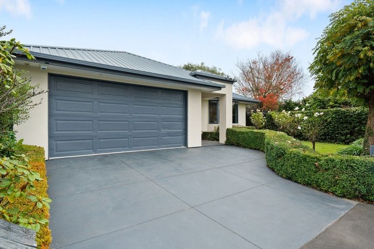 Photo of property in 54 Oxley Avenue, St Albans, Christchurch, 8014