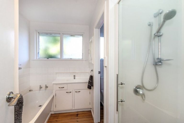 Photo of property in 48 Inwoods Road, Parklands, Christchurch, 8083