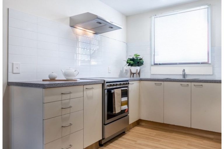 Photo of property in 8/16 Derby Street, St Albans, Christchurch, 8014