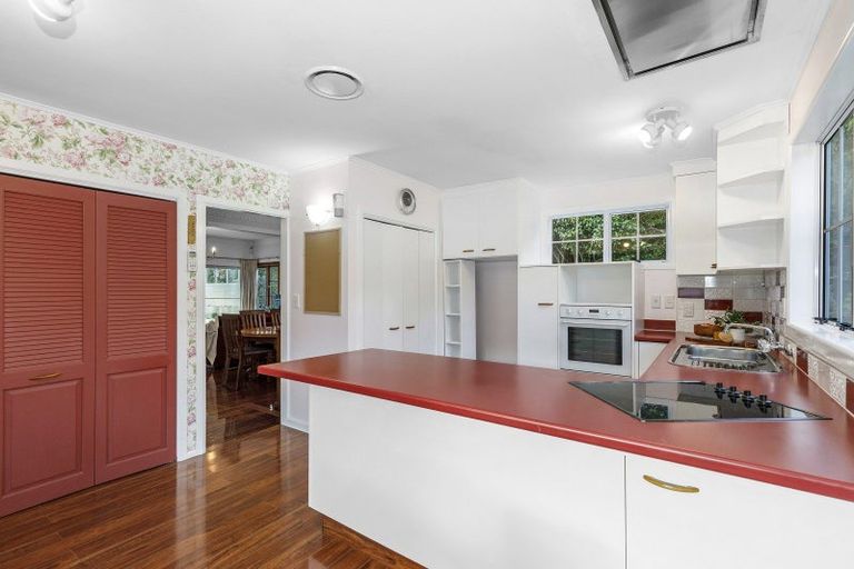 Photo of property in 53 The Drive, Tawa, Wellington, 5028
