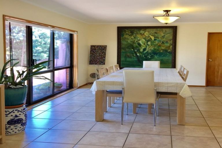 Photo of property in 307 Kaipara Road, Papakura, 2582