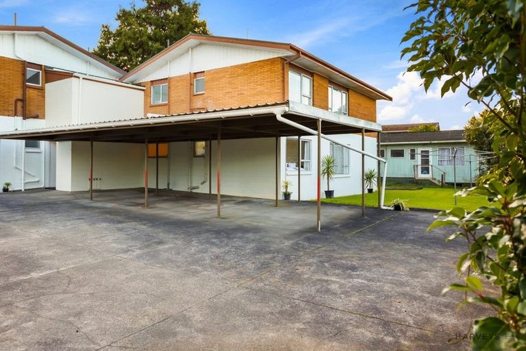 Photo of property in 1/50 Te Kanawa Crescent, Henderson, Auckland, 0610