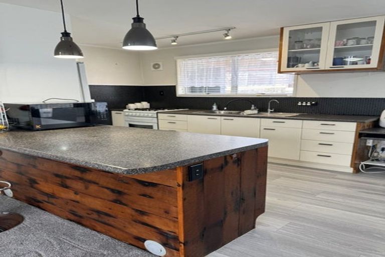 Photo of property in 1 Starling Place, Ranui, Auckland, 0612
