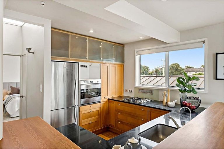 Photo of property in 8a /2 Audrey Road, Takapuna, Auckland, 0620