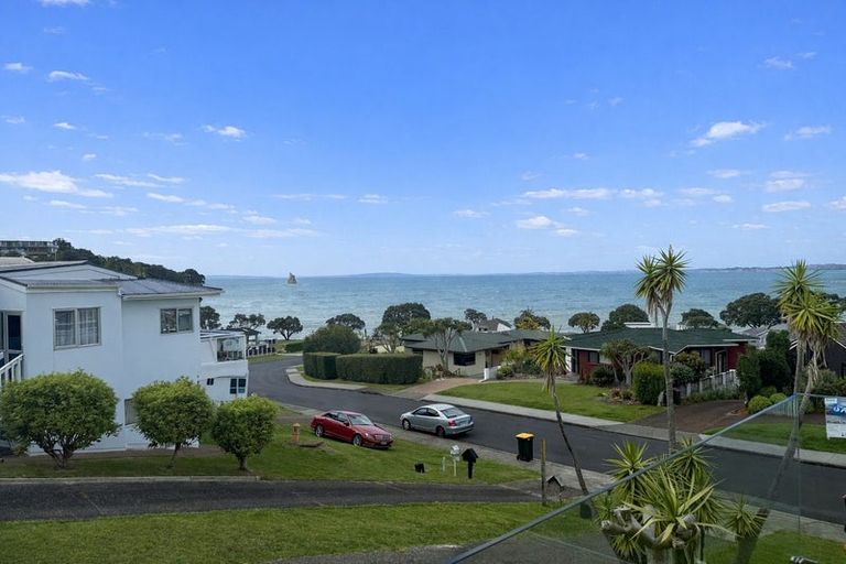 Photo of property in 18 Zita Avenue, Matakatia, Whangaparaoa, 0930