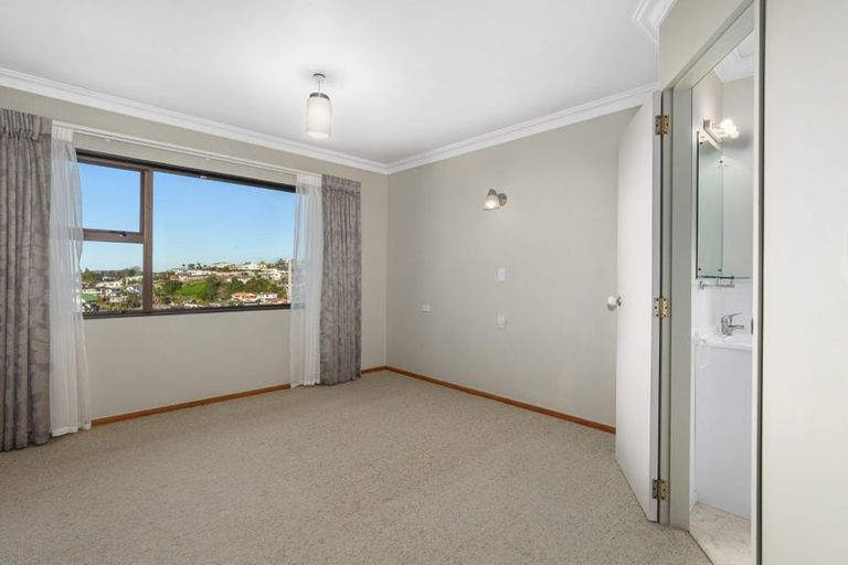 Photo of property in 9b Tirinui Crest Road, Otumoetai, Tauranga, 3110