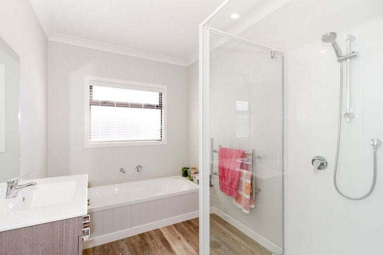 Photo of property in 61a Avondale Road, Taradale, Napier, 4112