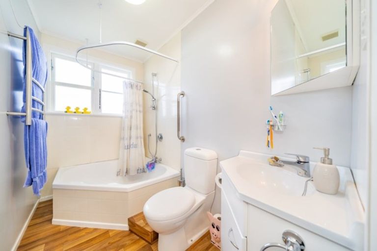 Photo of property in 48 Miro Street, Trentham, Upper Hutt, 5018