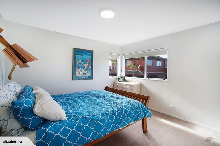 Photo of property in 2/7 Camden Place, Papatoetoe, Auckland, 2025