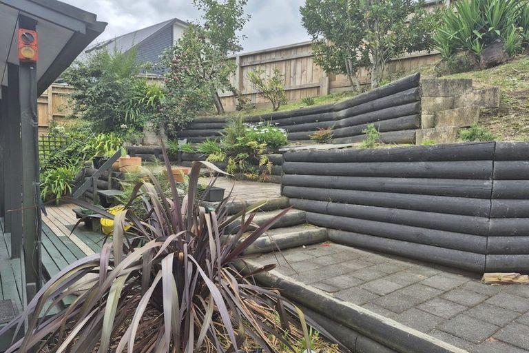 Photo of property in 11 Shortland Place, Havelock North, 4130