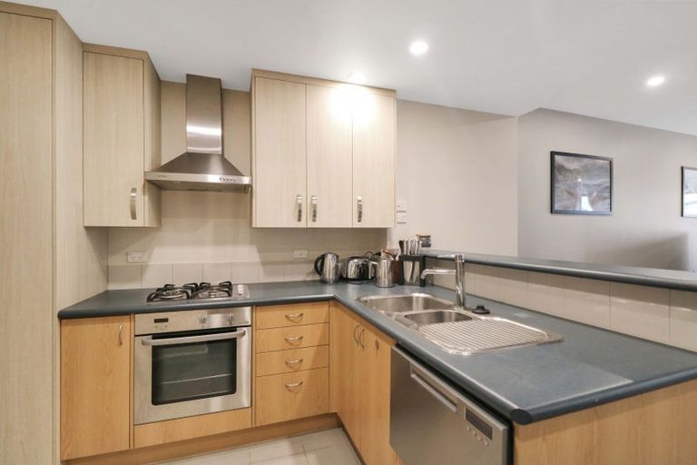 Photo of property in Kate Sheppard Apartments, 3d/42 Molesworth Street, Thorndon, Wellington, 6011