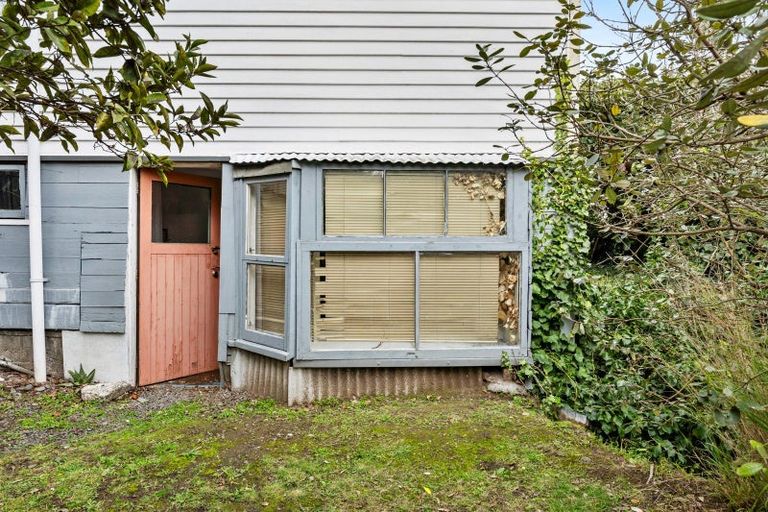 Photo of property in 65 Shakespeare Road, Bluff Hill, Napier, 4110