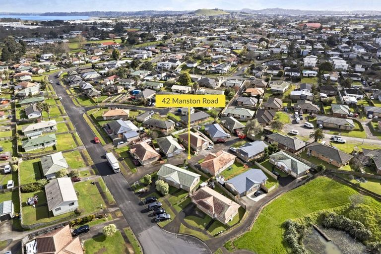 Photo of property in 42 Manston Road, Mangere, Auckland, 2022