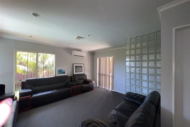 Photo of property in 14 Hawkley Close, Flat Bush, Auckland, 2019