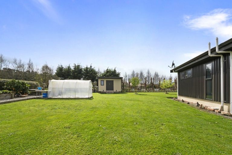Photo of property in 193 Rowes Road, Hunterville, 4785
