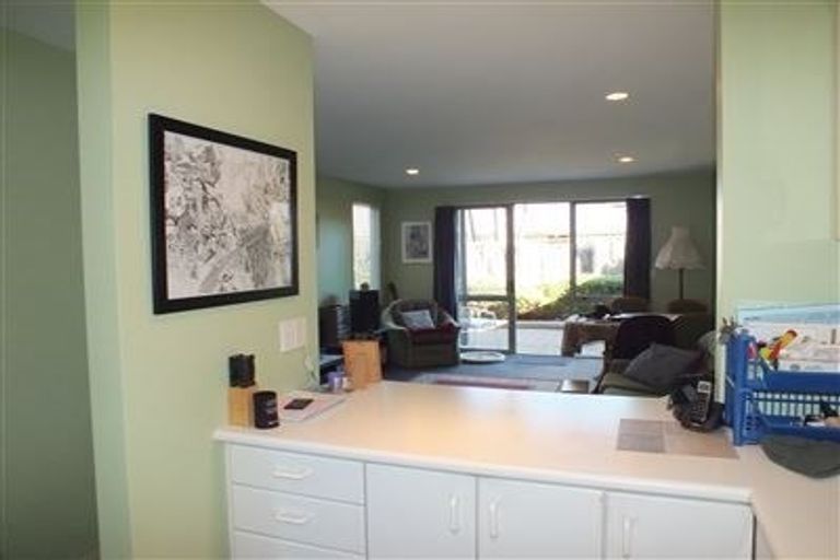 Photo of property in 21 Derby Street, St Albans, Christchurch, 8014