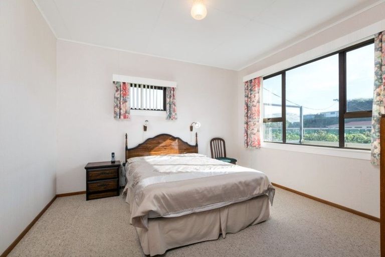 Photo of property in 7 Moulton Street, Moturoa, New Plymouth, 4310