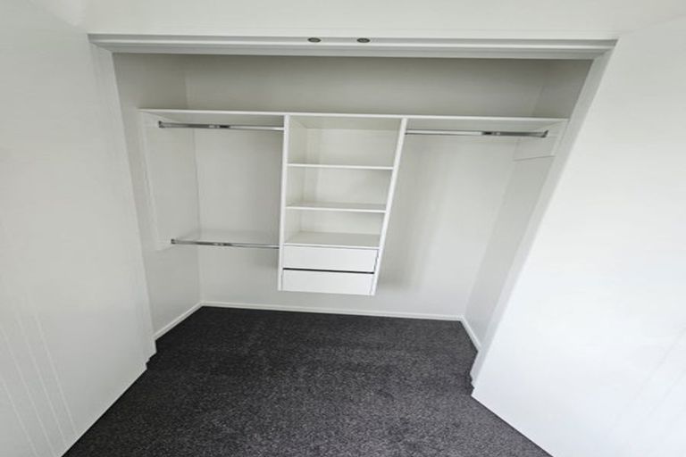 Photo of property in 12 Auranga Drive, Karaka, 2113