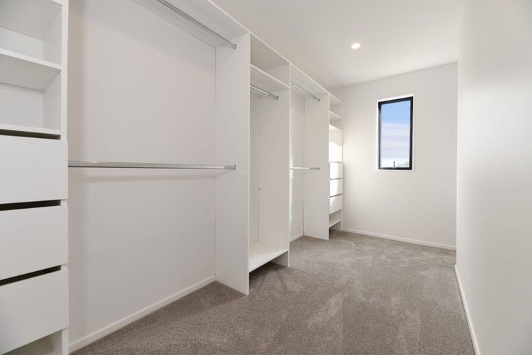 Photo of property in 19b Tawa Road, Te Atatu Peninsula, Auckland, 0610