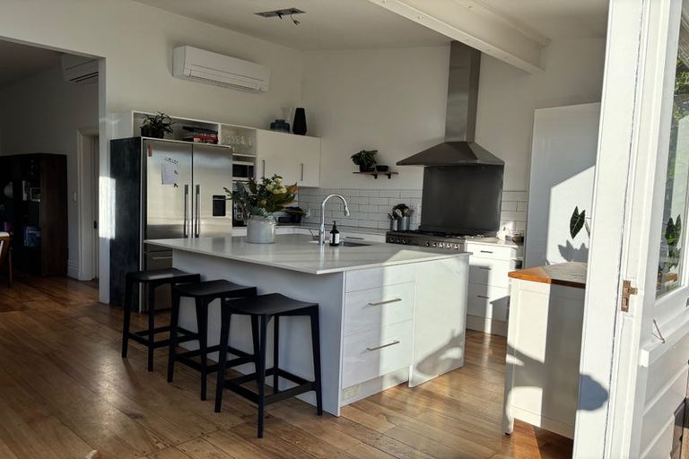 Photo of property in 92 Coromandel Street, Newtown, Wellington, 6021